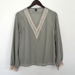 SHEIN Clasi Chevron Textured Guipure Lace Insert Lantern Sleeve Blouse